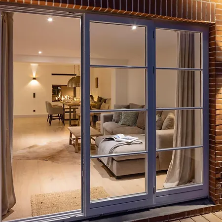 Дом отдыха The *