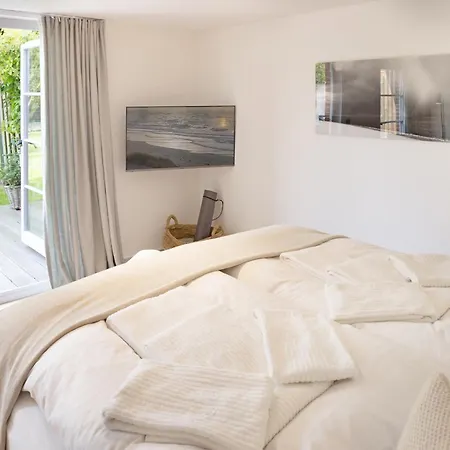 Дом отдыха The *